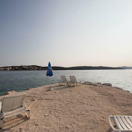 Apartment Cherie Trogir Exterior photo