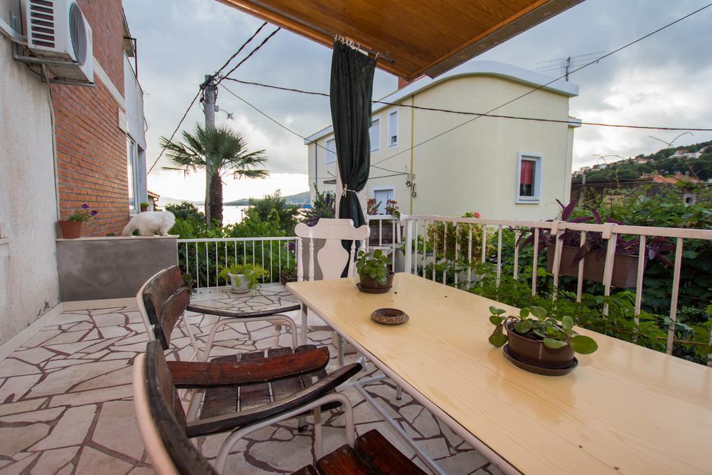 Apartment Cherie Trogir Exterior photo
