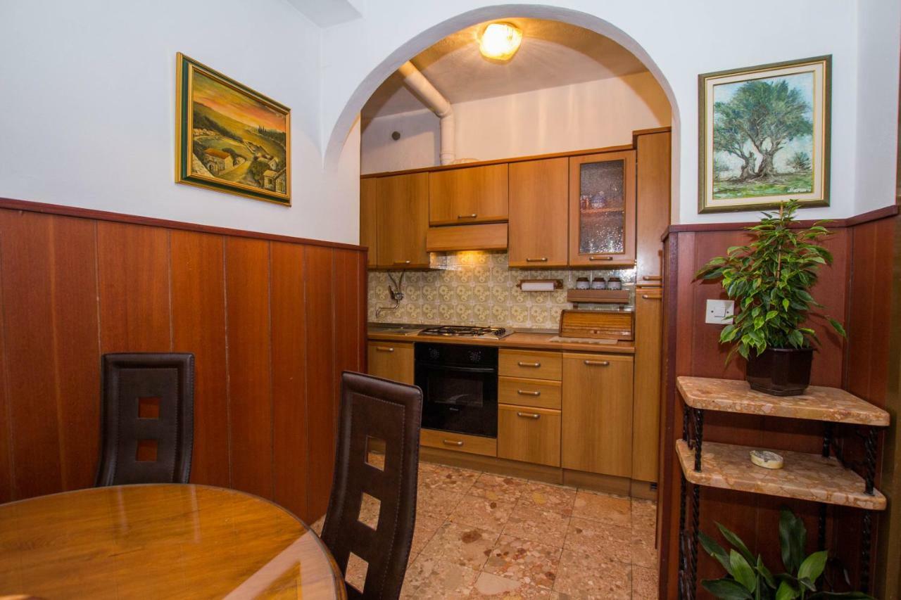 Apartment Cherie Trogir Exterior photo