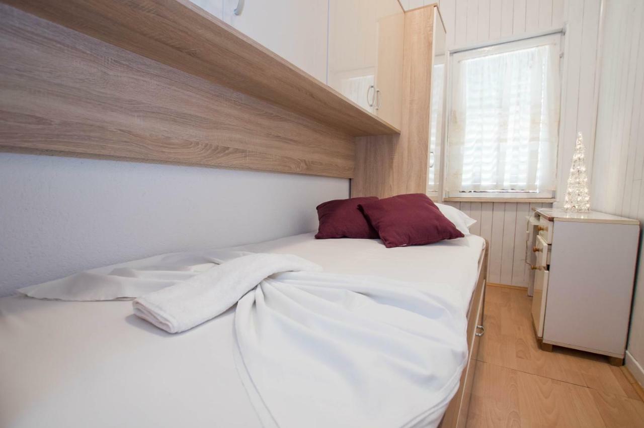 Apartment Cherie Trogir Exterior photo
